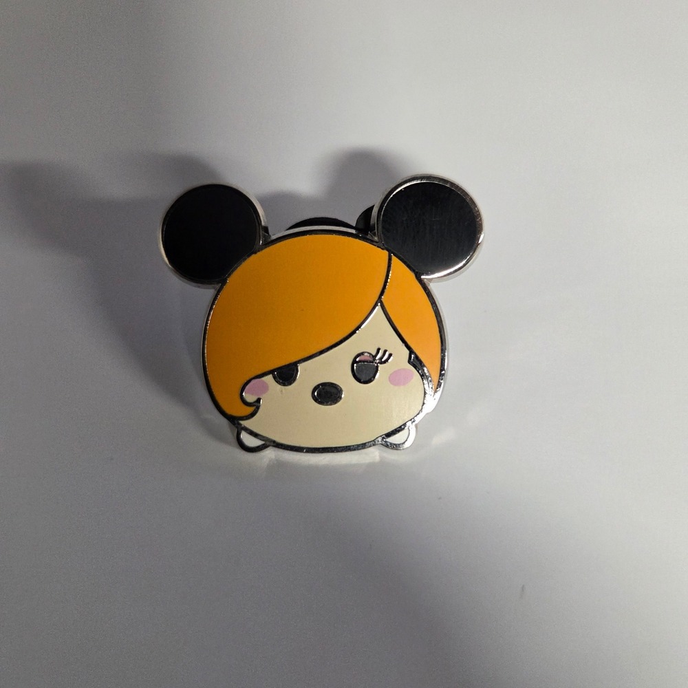 Minnie Mouse Disney Hollywood Tower Hotel '' Tsum Tsum pin